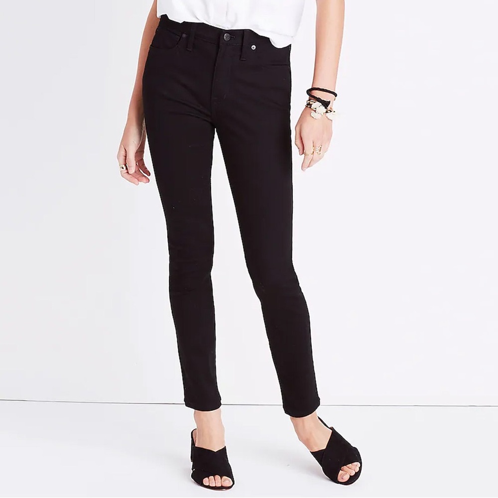 Madewell 9” Mid-Rise Skinny Jeans in Stay Black